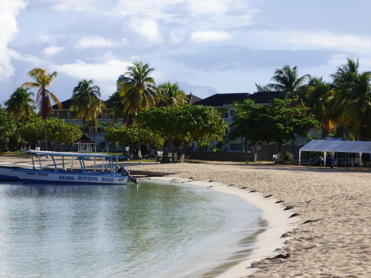Beach One Bedroom Suite A20 Ocho Rios Esterno foto